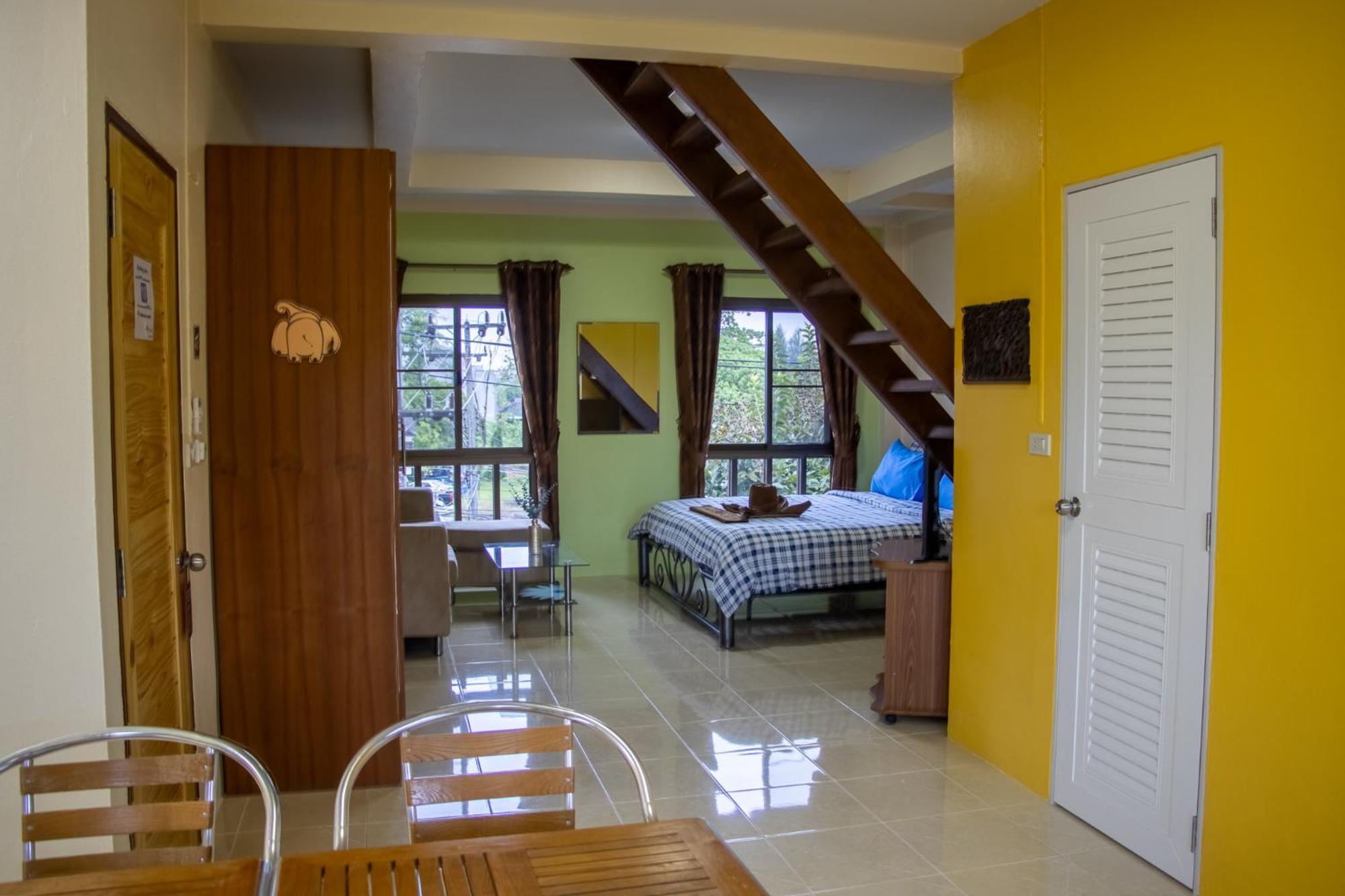 Thai Life Guesthouse Khaolak Khao Lak Ngoại thất bức ảnh