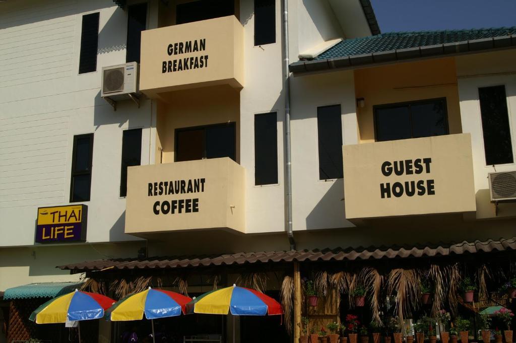 Thai Life Guesthouse Khaolak Khao Lak Ngoại thất bức ảnh