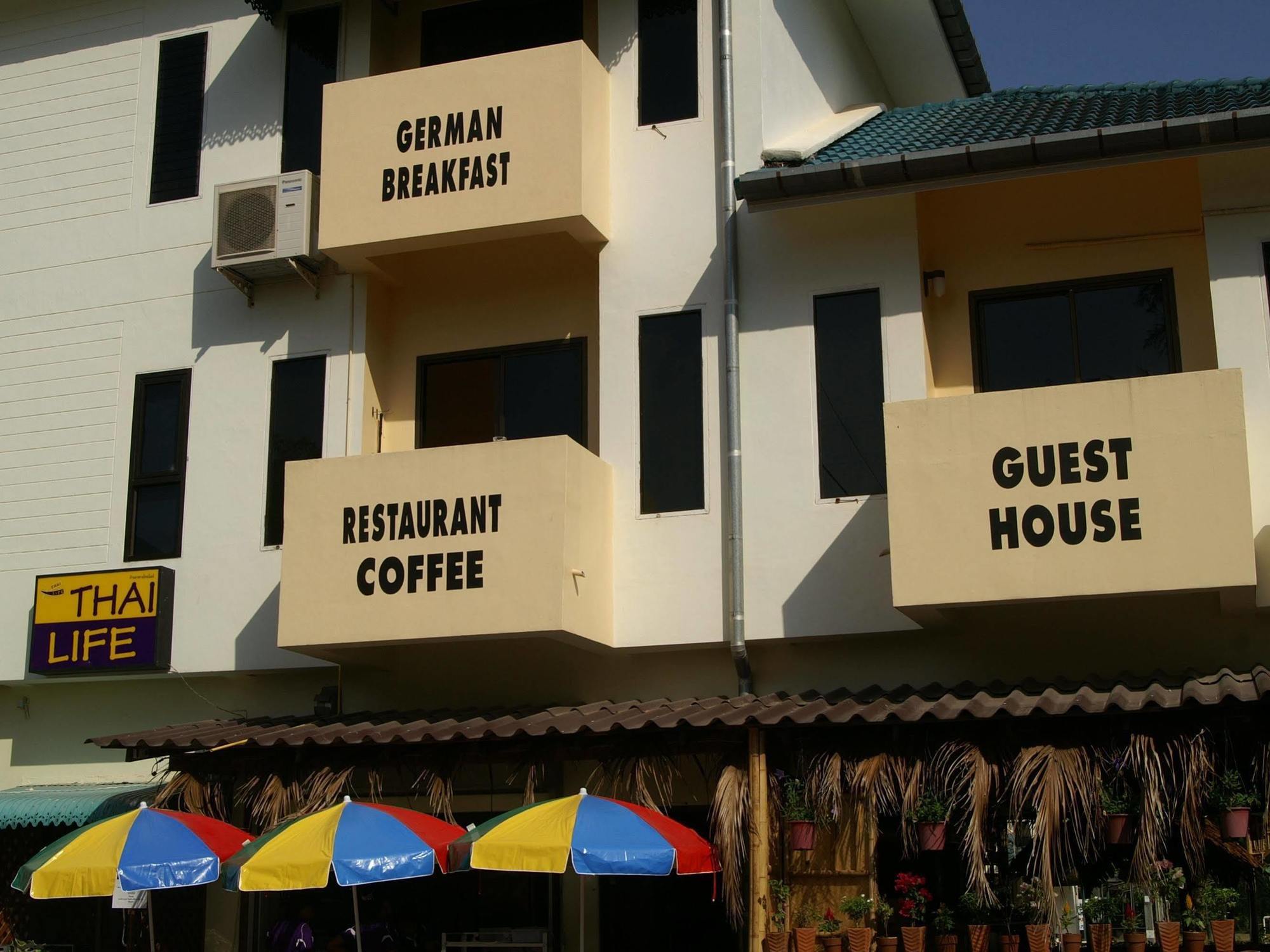 Thai Life Guesthouse Khaolak Khao Lak Ngoại thất bức ảnh