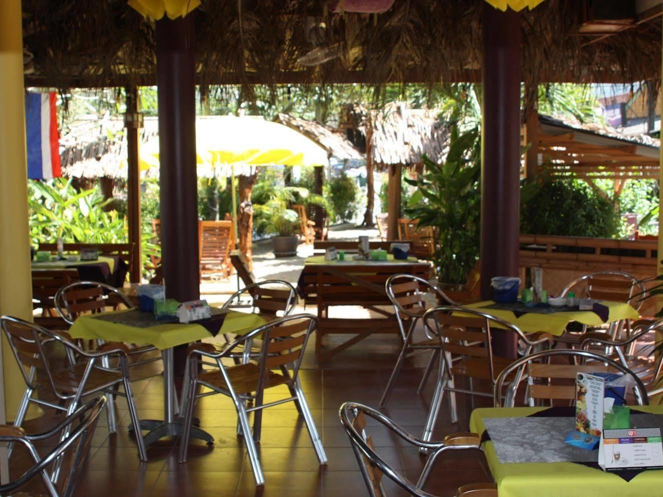 Thai Life Guesthouse Khaolak Khao Lak Ngoại thất bức ảnh